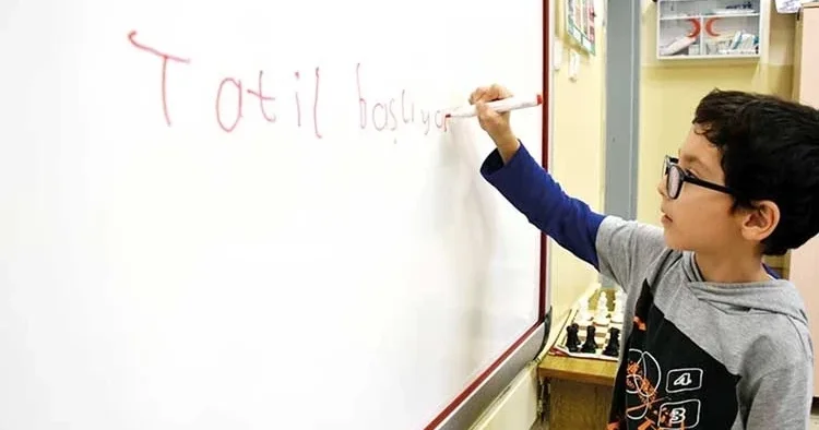 Bakan Tekin açıkladı: Ara tatilleri yaz tatiline ekleyebiliriz