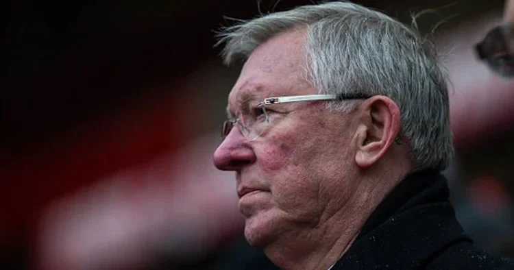 Sir Alex Ferguson dan kötü haber! Hastaneye kaldırıldı