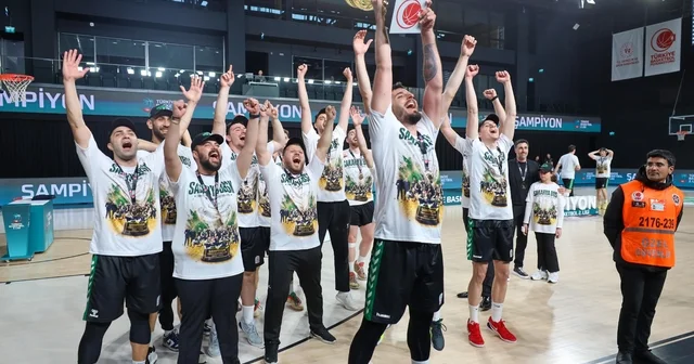 Türkiye Erkekler Basketbol 2. Lig inde şampiyon Sakarya Büyükşehir oldu Sakarya Haberleri