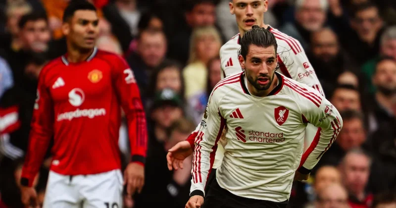 Nefes kesen maçta kazanan Manchester United Sözcü Gazetesi