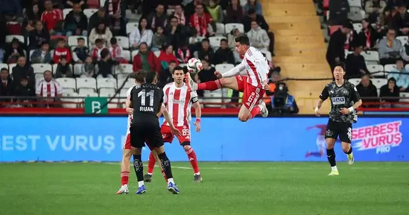 Antalyaspor Corendon Alanyaspor: 0 0