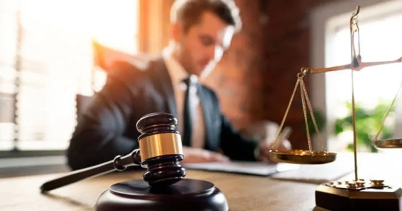 Avukatlara sosyal medya kısıtlaması mı geliyor? Fenomen isimler mercek altında