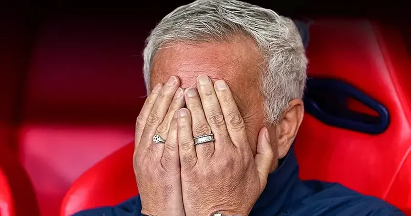 Maçın adamı ödülü hakeme Kırmızı kart sonrası ortalı karıştı: Şampiyonlar Ligi yolunda büyük darbe Fanatik Gazetesi Futbol Haberleri Spor