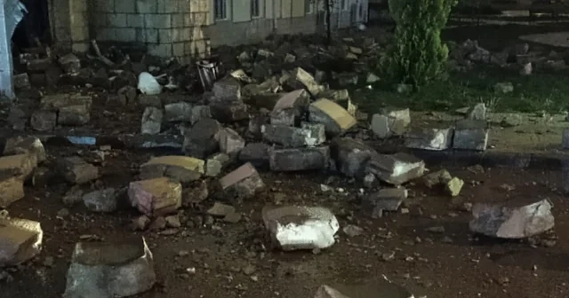 Elazığ da, sağanakta camiye yıldırım düştü; minare yıkıldı Elazığ Haberleri