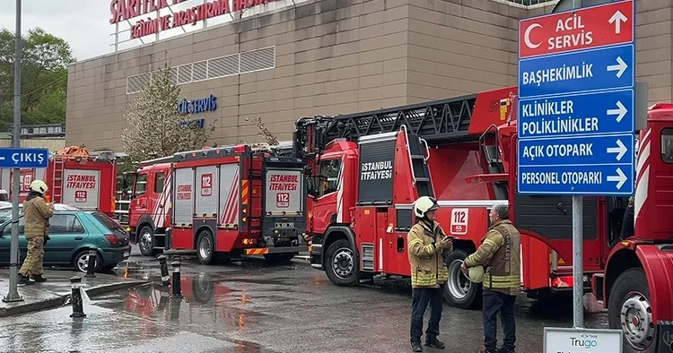 İstanbul daki hastanede yangın: Hastalar tahliye edildi