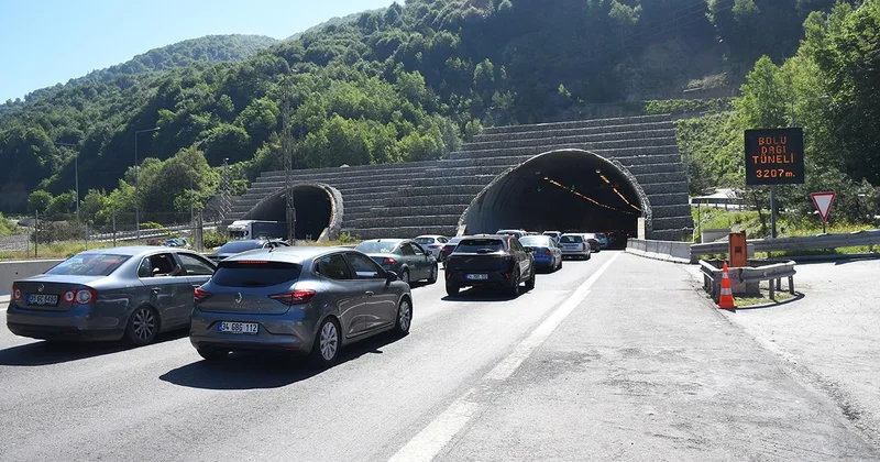 Bolu Dağı Tüneli nden 11 günde 1 milyondan fazla araç geçti