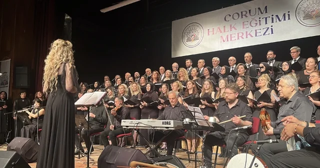 Çorum da Türk sanat müziği ve Türk halk müziği konseri sanatseverleri mest etti Çorum Haberleri