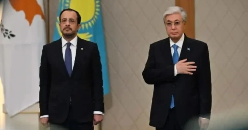 Kazak Cumhurbaşkanından Rum lidere övgü dolu sözler: Sizi takdir ediyorum