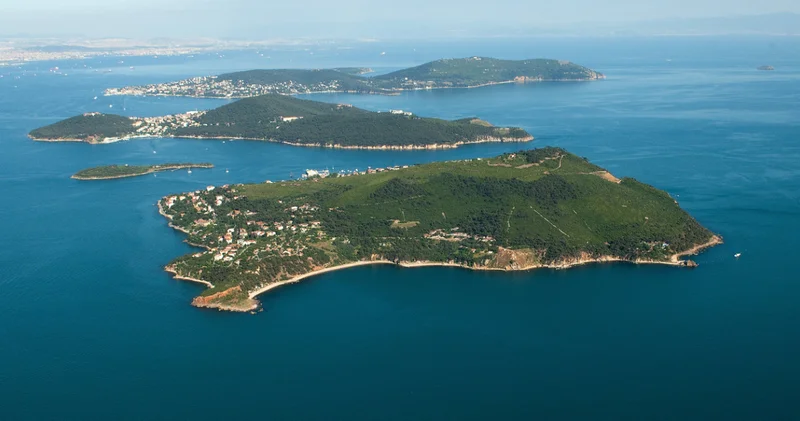 İstanbul da kayıp bir ada olduğunu biliyor muydunuz? Bostancı açıklarında yatan bin yıllık hazine: Sular altındaki Vordonos adaları!
