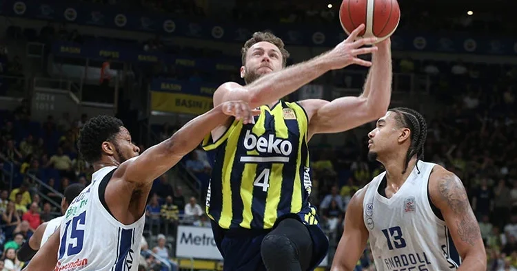 Fenerbahçe Beko, seride durumu 2 0 yaptı!