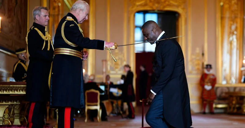 Kral Charles, Idris Elba yı şövalye ilan etti
