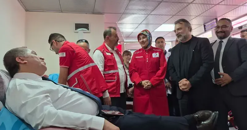 Türk Kızılay Genel Başkanı Yılmaz: Yılda 3 milyon ünite kanı 1160 hastaneye ulaştırıyoruz
