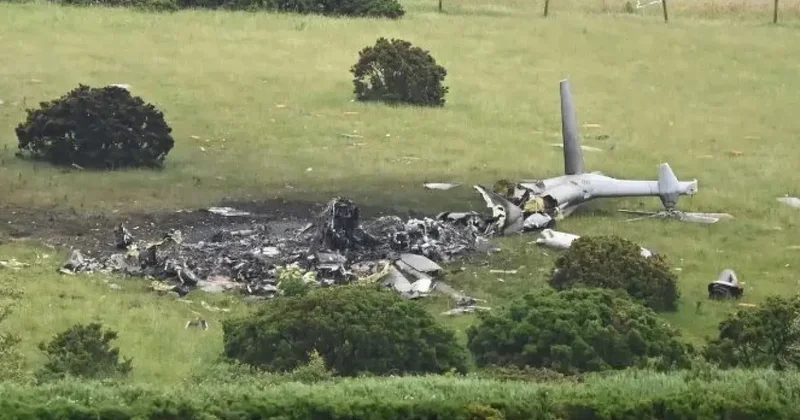 İngiltere de ordu helikopteri düştü! Ölüler var