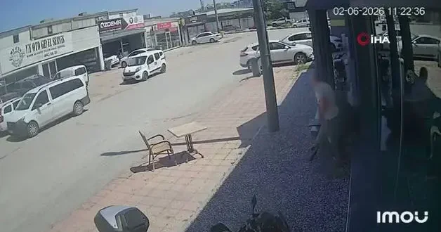 Ticari aracı çalmak isterken meydan dayağı yedi: O anlar kamerada