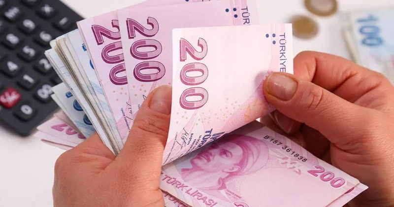 Milyonlar merakla bekliyor: En düşük emekli aylığı için rakam verildi