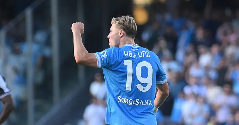 Napoli, Rasmus Hojlund un bonservisini aldı