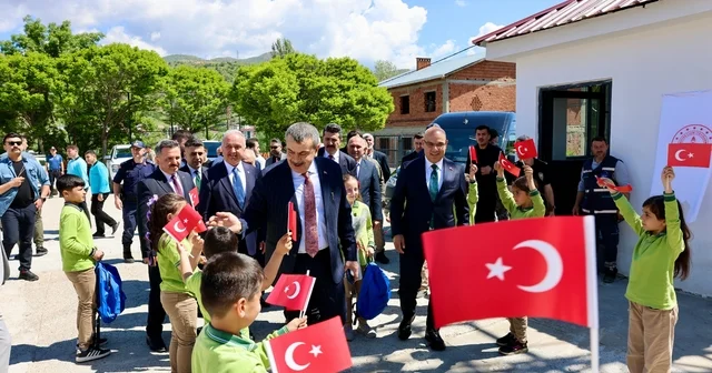 Bakan Yusuf Tekin Giresun da hayırsever desteğiyle yapılan okul ve camiyi hizmete açtı Giresun Haberleri
