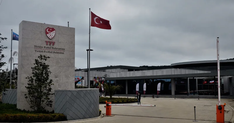 PFDK dan Konyaspor ve Trabzonspor a para cezası!