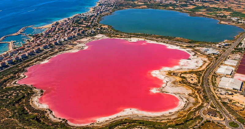 Dünyanın en ilginç gölü: Meğer bu yüzden pembe renkteymiş Sözcü Gazetesi