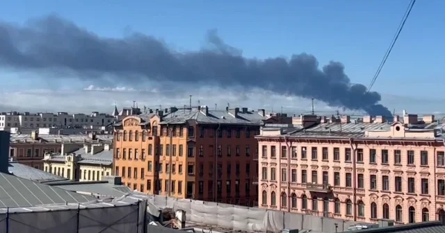 Ekonomi forumunun açılış gününde İHA alarmı: Ukrayna dan St. Petersburg a saldırı VİDEO İZLE