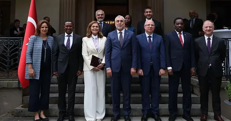 Bakan Işıkhan, Türkiye’nin BM Cenevre Ofisi Nezdindeki Daimi Temsilciliği’ni ziyaret etti