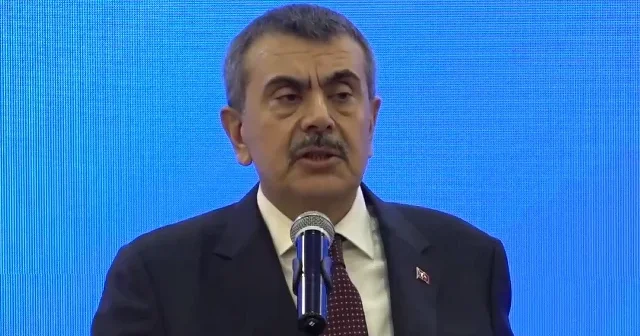 Bakan Tekin: Eğitim teknolojilerinde dünya Türkiye’yi örnek alıyor VİDEO İZLE
