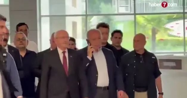 Kemal Kılıçdaroğlu, Deniz Göktaş a destek vermek için Çağlayan Adliyesi nde