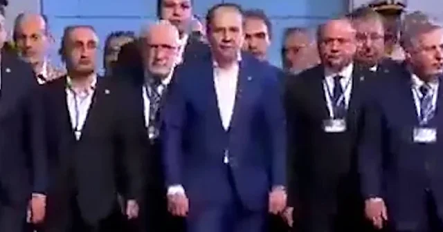 Fatih Erbakan Hamaney’in Tahran daki cenaze törenine katıldı VİDEO İZLE