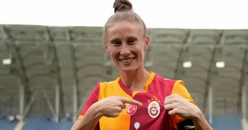 Galatasaray, kaptan Ebru Topçu ile sözleşme yeniledi Fanatik Gazetesi Futbol Haberleri Spor