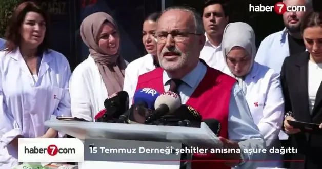 15 Temmuz Derneği şehitler için aşure dağıttı