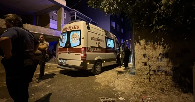 Sevgilisi ile tartışıp kendini bıçaklamaya çalışan şahıs ekipleri harakete geçirdi Bıçaklanma ihbarına giden polisler gerçeği olay yerinde anladı Eskişehir Haberleri Habertürk Yerel Haberler