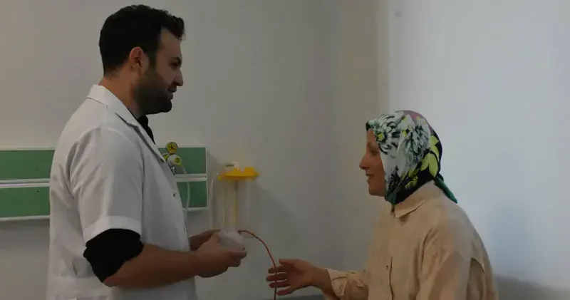 İzmir de bir ilk; koltuk altından girilerek yapılan ameliyatla kanserden kurtuldu