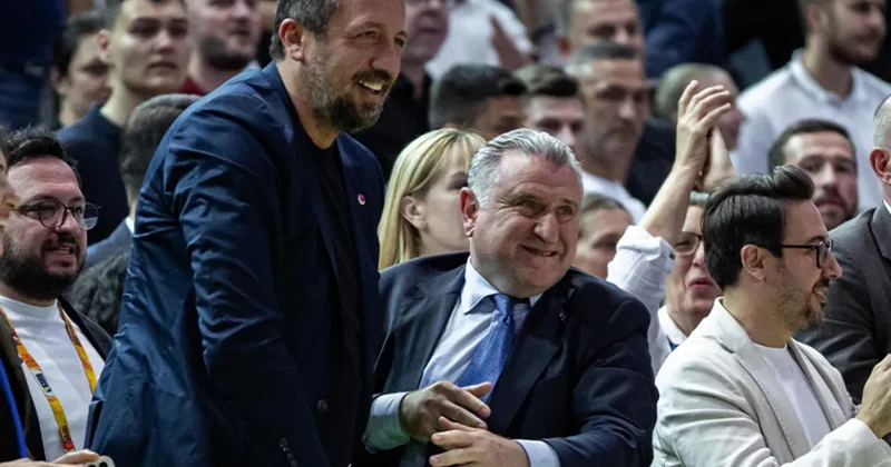 Gençlik ve Spor Bakanı Osman Aşkın Bak: Bu galibiyeti milletimize armağan ediyoruz!