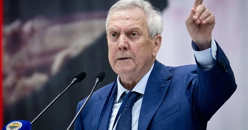 Galatasaraylı futbolcu Fenerbahçe binasında: Aziz Yıldırım dan transfer çalımı Sözcü Gazetesi
