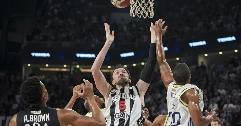 Beşiktaş tan Sertaç Şanlı ya veda: Fenerbahçe ye geri dönüyor