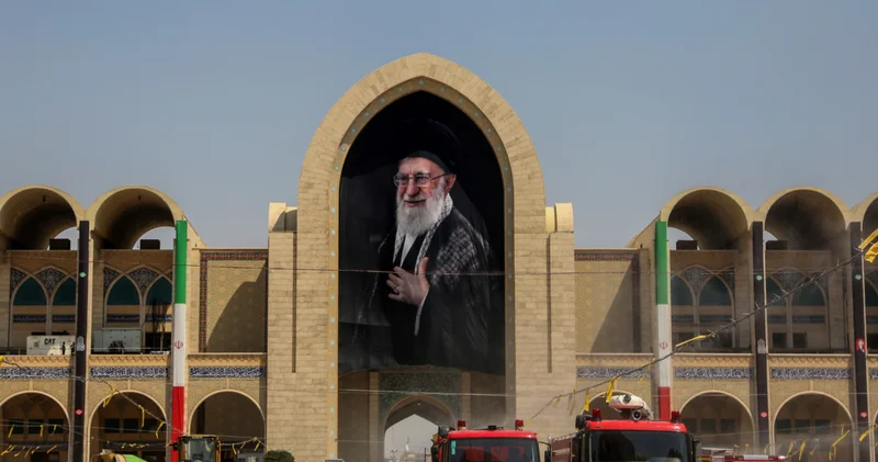 İran ı 37 yıl boyunca yöneten Hamaney e tarihi veda: Milyonlar meydanda Dış Haberler