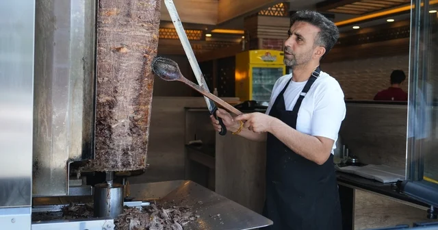 Muş ta döner ustaları 60 dereceyi bulan sıcaklıkta mesai yapıyor Muş Haberleri Habertürk Yerel Haberler