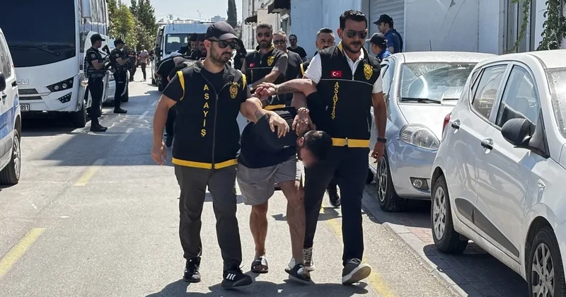 Adana da sokak ortasındaki cinayette korkunç detaylar: Sevgilisini öldüren adam karısıyla kaçmaya çalıştı!