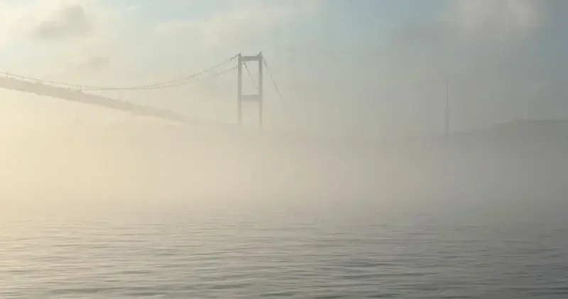 İstanbul Boğazı sis nedeniyle transit gemi geçişlerine kapatıldı