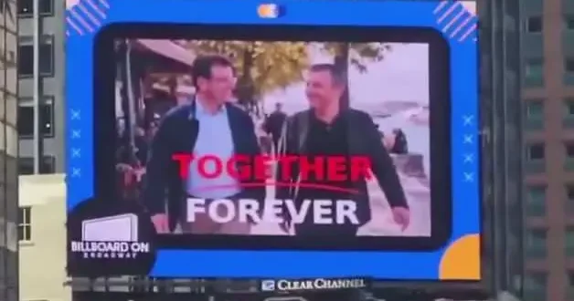 Bu reklam parası nereden geldi? ABD nin Times Square Meydanı nda Özgür Özel ve İmamoğlu görseli dev ekranda