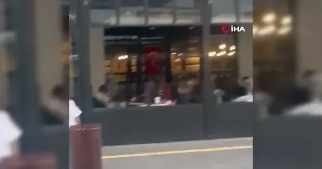 Lüks AVM nin bahçesindeki koyunlar kamerada