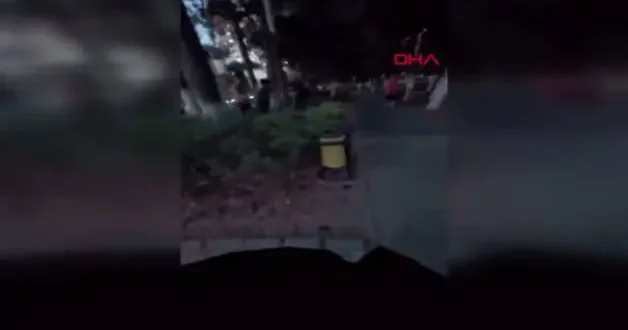 Beylikdüzü’nde tartıştıkları yayaya küfredip saldıran magandalar yakalandı