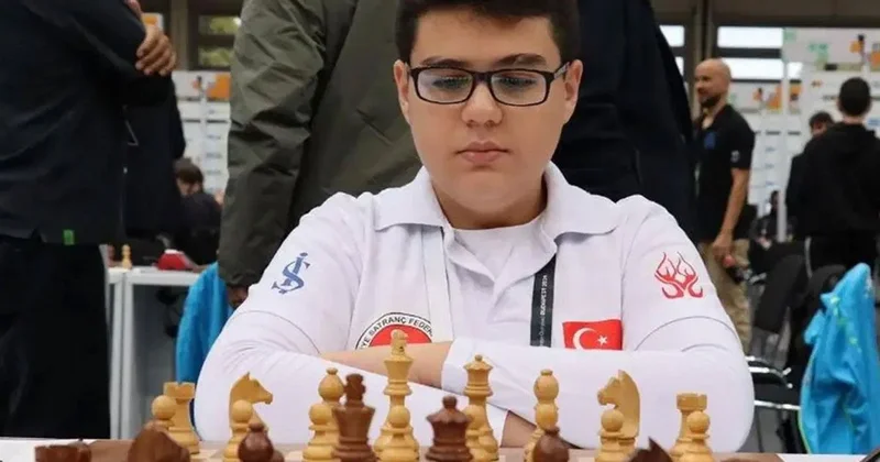Dünyanın en genç satranç büyükustası Yağız Kaan Erdoğmuş dünyada 1. sırada
