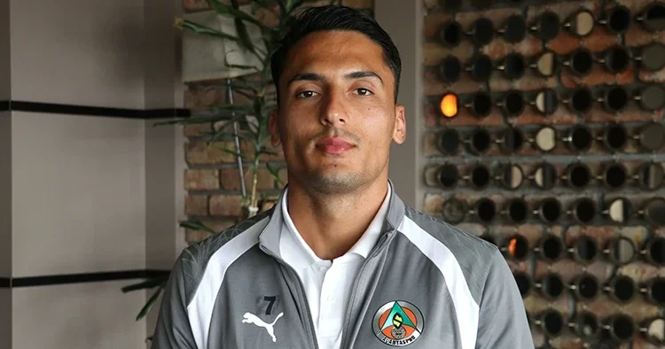 İbrahim Kaya dan transfer açıklaması! Bir kulübün ilgisi olduğunu biliyorum
