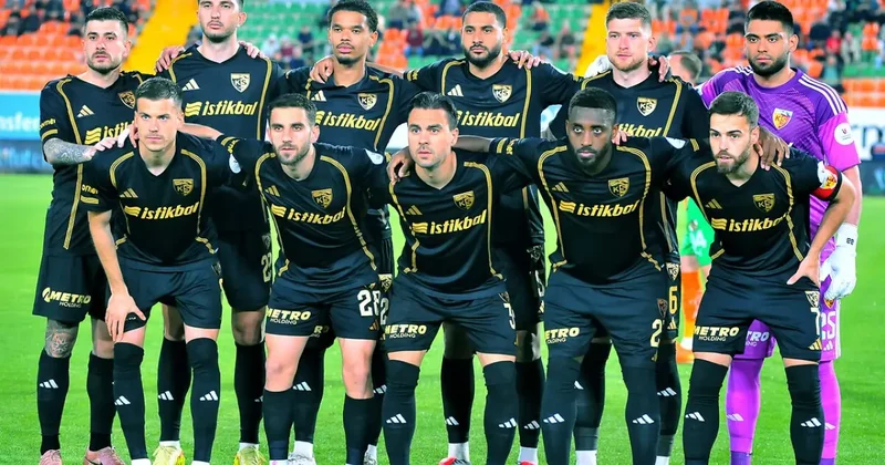 Süper Lig de 2 şampiyonluk yaşamıştı! Milli futbolcu 1. Lig ekine imza attı