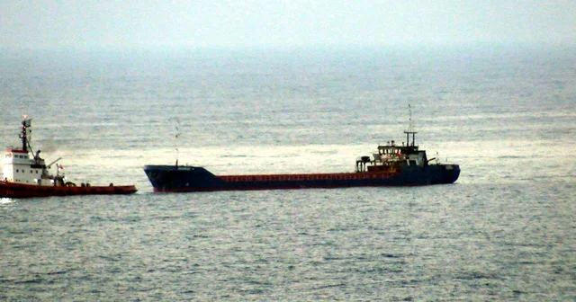 Karadeniz de vurulan Palau bayraklı kuru yük gemisi Zonguldak a çekildi Zonguldak Haberleri Habertürk Yerel Haberler