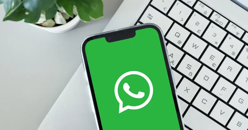 Büyük kolaylık yolda: WhatsApp ta kalabalık sohbet listesi dönemi bitiyor!