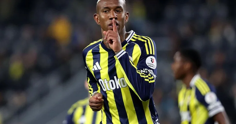 Fenerbahçe de Talisca dönemi sona erdi! İstanbul dan ayrıldı