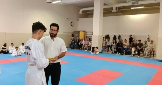 Çocuk Evleri Sitesinde kalan sporcu, kuşak sınavını başarıyla geçti Eskişehir Haberleri Habertürk Yerel Haberler