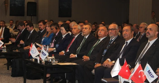 Mersin de limanların geleceği masaya yatırıldı: Hukuk, teknoloji ve yeşil dönüşüm vurgusu Mersin Haberleri Habertürk Yerel Haberler